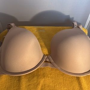New with tags Warners 36C bra